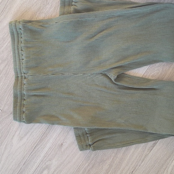Women's Farm Rio Size G(Large/10) Green Ribbed Joggers - Picture 6 of 6